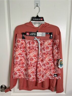 NWT Quiksilver Men's 2-Piece Surf Set Hoodie & Swim Shorts Size M